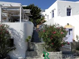 Κυκλάδες, νήσος Σίκινος, Αλλοπρόνοια, διατίθεται κυκλαδίτικο, πολυτελές ξενοδοχείο προς πώληση