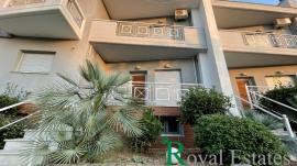 Νομός Καβάλας, περιοχή Κεραμωτή, διατίθεται προς πώληση, αυτόνομο συγκρότημα κατοικιών, σε άριστη κατάσταση