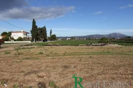 Νομός Αττικής, Ωρωπός, σε κεντρική λεωφόρο, διατίθεται προς πώληση οικόπεδο, κατάλληλο για οποιδήποτε επαγγελματική δραστηριότητα