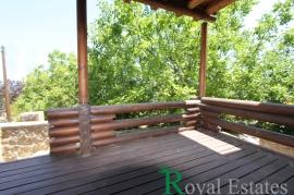 Πελοπόννησος, Άνω Τρίκαλα Κορινθίας, διατίθεται προς πώληση, υπέροχη ξύλινη Φιλανδική κατοικία