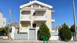 Ενοικιάζεται Ενοικιάζεται Μεζονέτα στον Γέρακα – Πλήρως Επιπλωμένη, Ιδανική για Οικογένειες