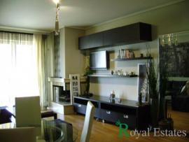 Rent furnished apartment in Paradeisos Amarousiou